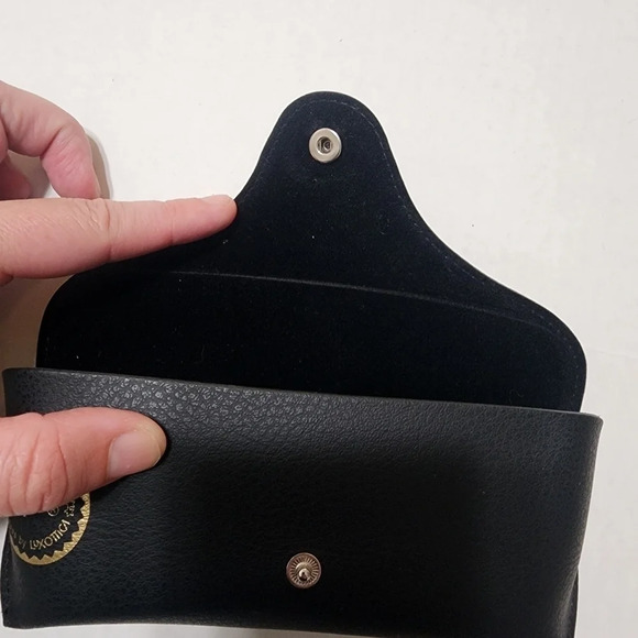 RAY-BAN Black Pebbled Leather Sunglasses Case - Picture 7 of 8
